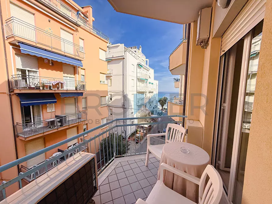 Immagine 5 di Bilocale in vendita  in Via Roma 48 a Alassio