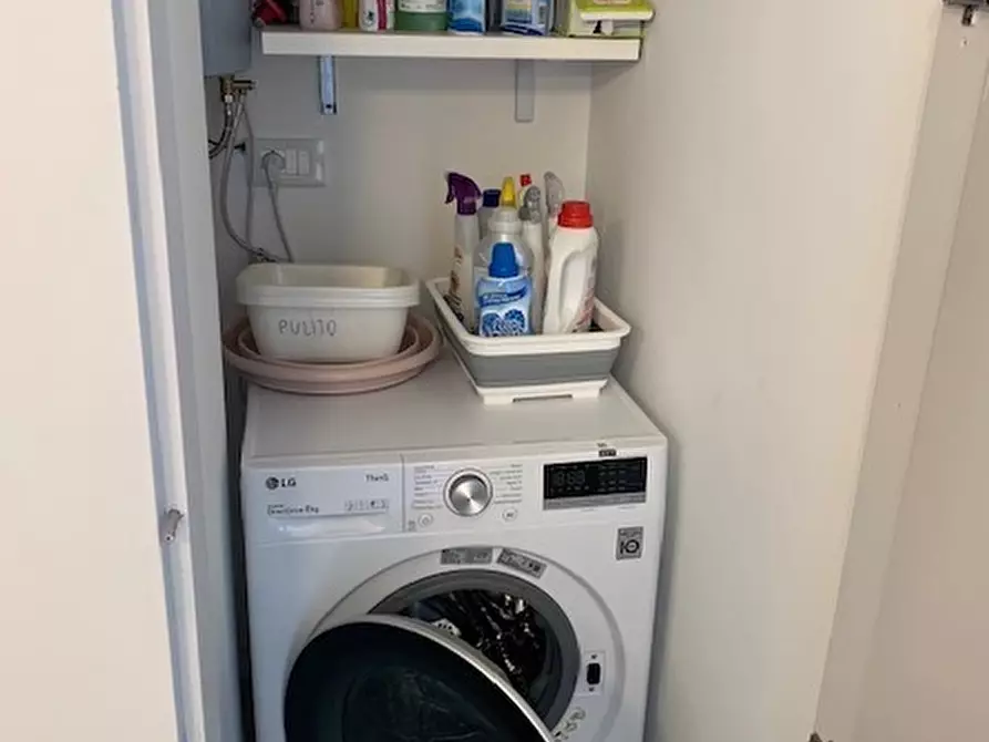 Immagine 39 di Trilocale in vendita  in Via Roma a Alassio