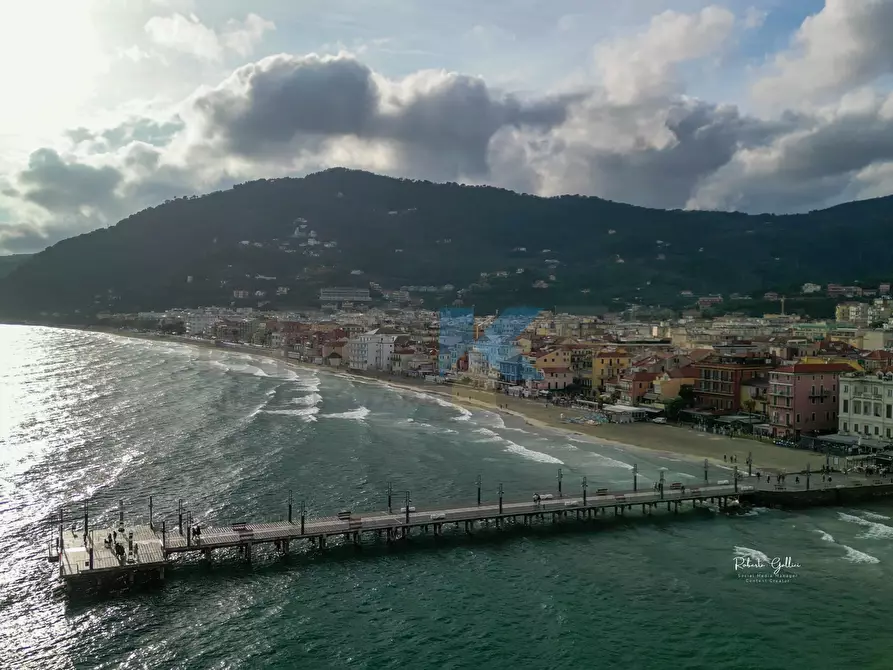 Immagine 18 di Bilocale in vendita  in Corso Europa a Alassio