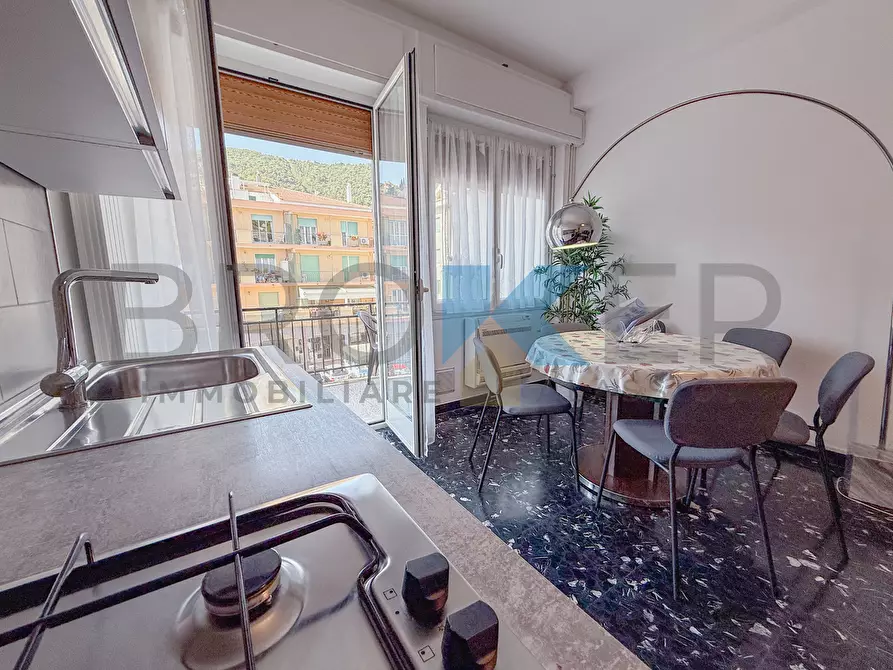 Immagine 7 di Trilocale in vendita  in Via Neghelli 56 a Alassio