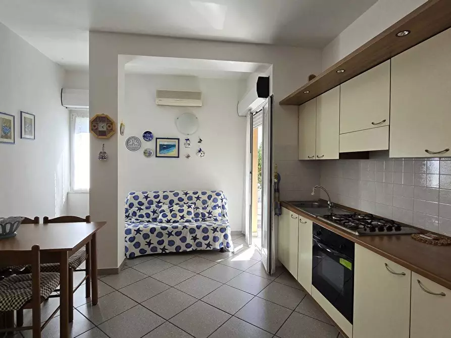 Immagine 3 di Bilocale in affitto  in Via Leonardo da Vinci 254 a Alassio