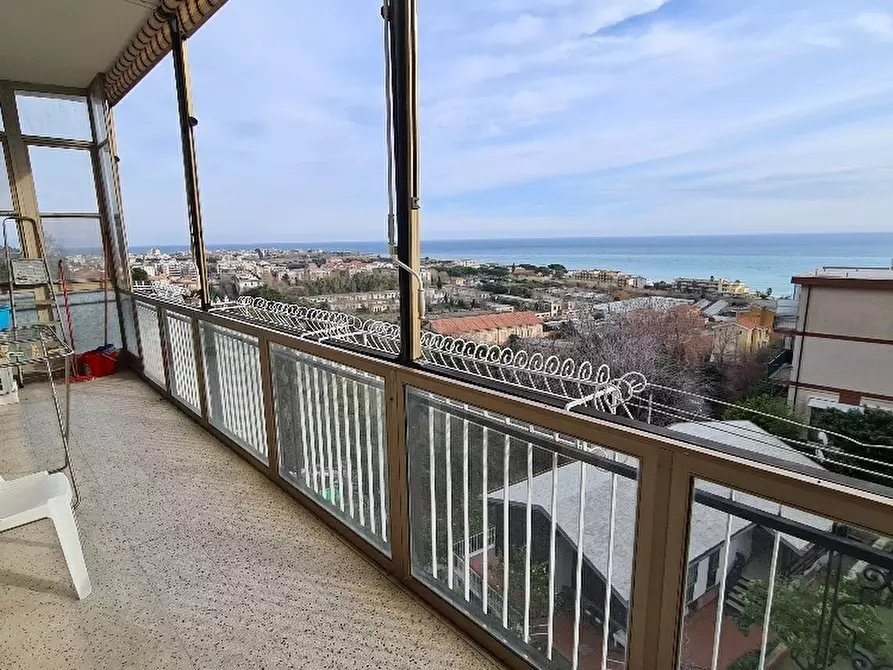 Immagine 15 di Quadrilocale in vendita  in Villaggio Iris 14 a Alassio