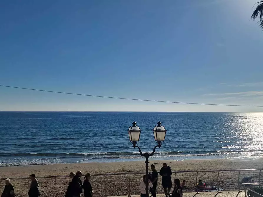 Immagine 12 di Bilocale in affitto  in Via Roma 3 a Alassio