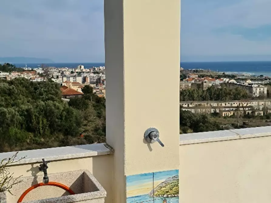 Immagine 5 di Quadrilocale in vendita  in Villaggio Iris 14 a Alassio