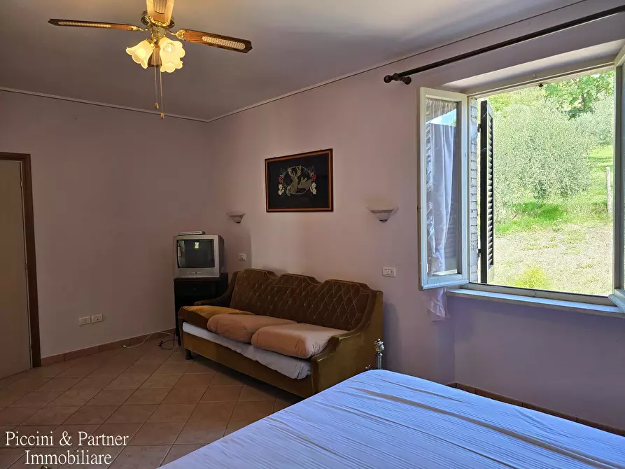 Immagine 57 di Rustico / casale in vendita  in Frazione Paradiso a Assisi