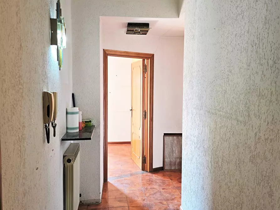 Immagine 46 di Pentalocale in vendita  in Via Imbriani 38 a Perugia