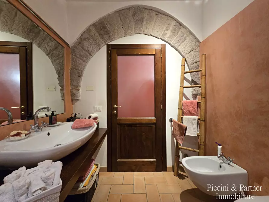 Immagine 12 di Porzione di casa in vendita  in Corso Cardinale Rotelli a Corciano