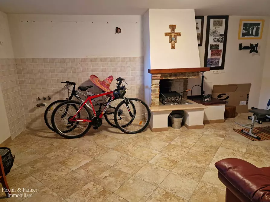 Immagine 45 di Casa bifamiliare in vendita  in Via Trasimeno a Castiglione Del Lago