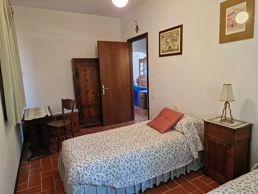 Immagine 28 di Villa in vendita  in Via delle Baite a Passignano Sul Trasimeno