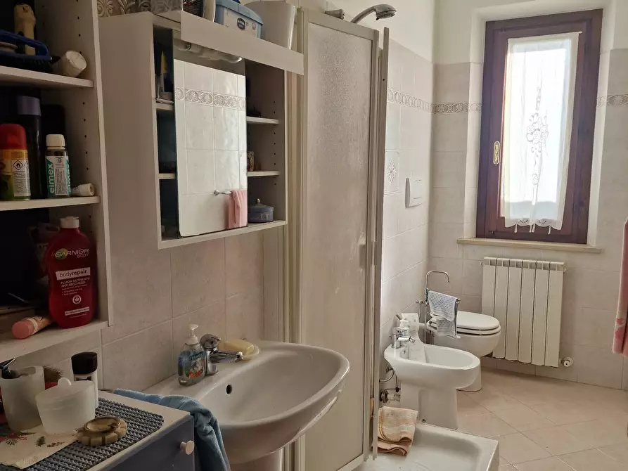 Immagine 51 di Porzione di casa in vendita  in Via Fioretti a Castiglione Del Lago