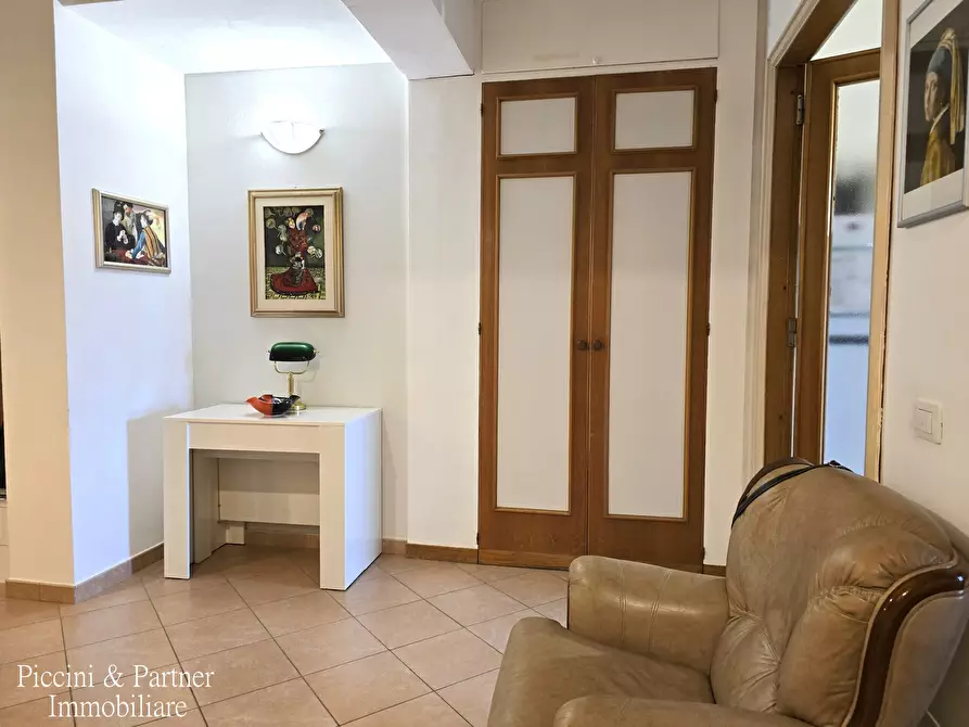 Immagine 54 di Pentalocale in vendita  in Via Frà Bevignate 14 a Perugia