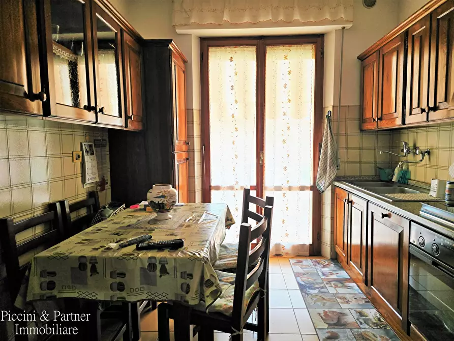 Immagine 17 di Pentalocale in vendita  in Via Italia a Torrita Di Siena