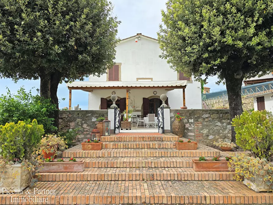 Immagine 5 di Villa in vendita  in Via Giambattista Vico 12 a Corciano