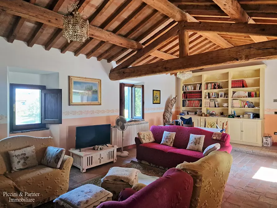 Immagine 10 di Rustico / casale in vendita  in Strada di Compresso a Perugia