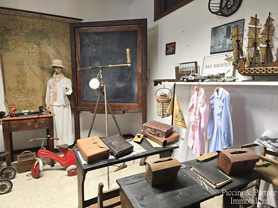 Immagine 85 di Rustico / casale in vendita  in Frazione Paradiso a Assisi