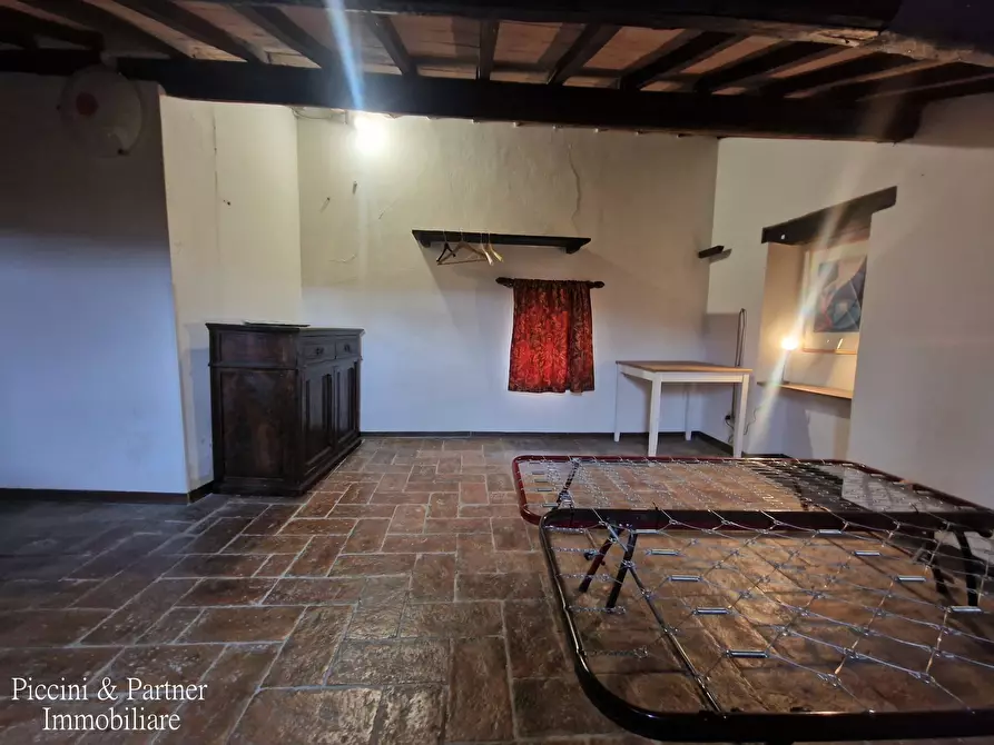 Immagine 13 di Loft/Open space in vendita  in Via Cenaioli a Magione