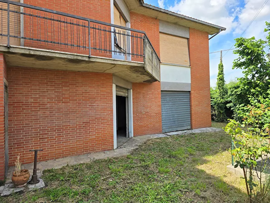 Immagine 79 di Casa bifamiliare in vendita  in Via Como a Montepulciano