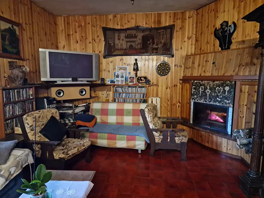 Immagine 7 di Pentalocale in vendita  in Località Gosparini a Tuoro Sul Trasimeno