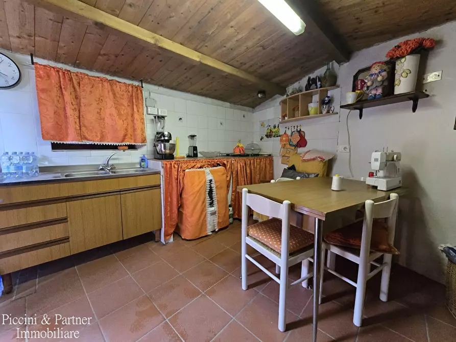 Immagine 55 di Porzione di casa in vendita  in Vocabolo I Cucchi 41 a Castiglione Del Lago