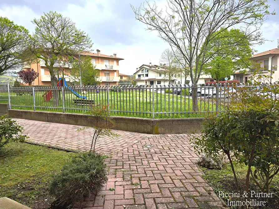 Immagine 62 di Pentalocale in vendita  in Via Roberto Arcaleni a Città Di Castello