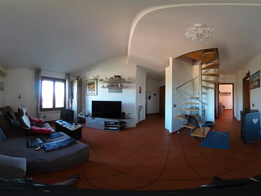 Immagine 51 di Quadrilocale in vendita  in Via Campania a Castiglione Del Lago