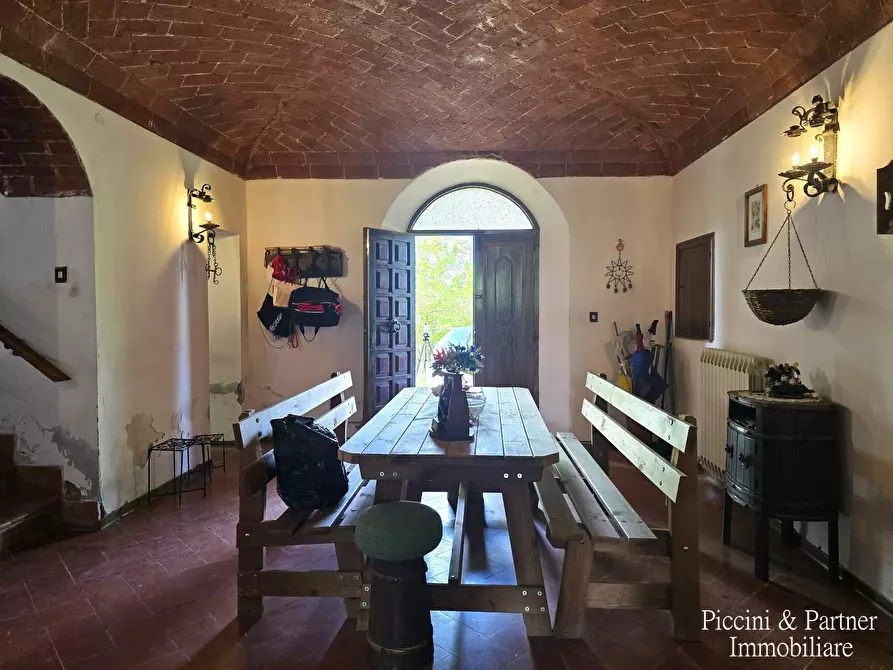 Immagine 38 di Rustico / casale in vendita  in Via Paganico 2 a Castiglione Del Lago