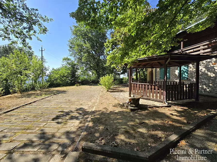 Immagine 8 di Baita in vendita  in Via dei Cespugli 10 a Passignano Sul Trasimeno