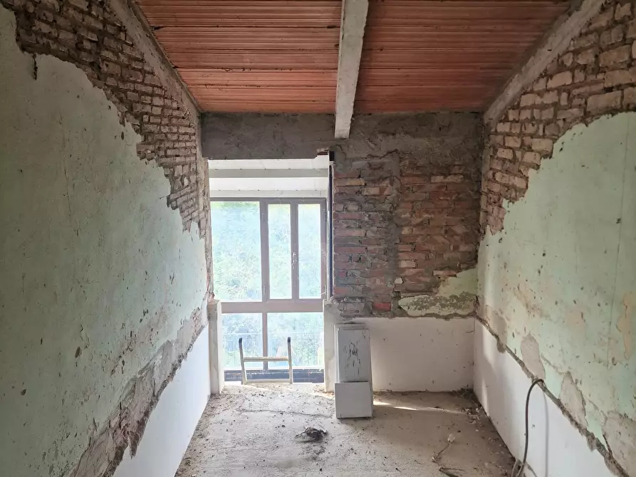 Immagine 46 di Pentalocale in vendita  in Via dei Partigiani 57 a Castiglione Del Lago