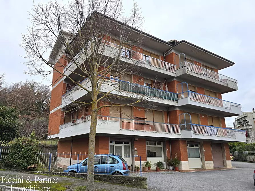 Immagine 1 di Pentalocale in vendita  in Via Tevere 70 a Chianciano Terme