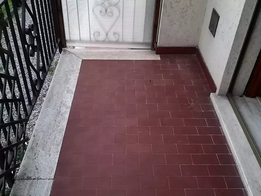 Immagine 5 di Bilocale in vendita  in Via Di Vittorio a Castiglione Del Lago