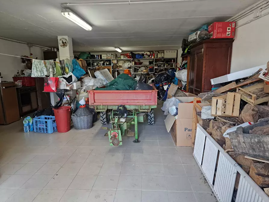 Immagine 57 di Porzione di casa in vendita  in Via Fioretti a Castiglione Del Lago