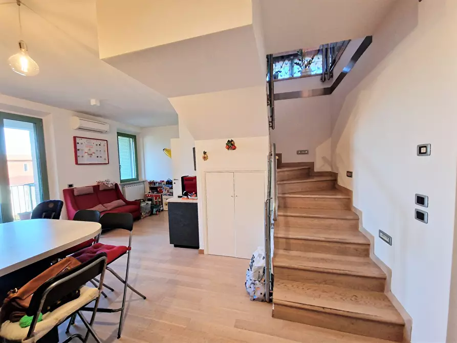 Immagine 18 di Pentalocale in vendita  in Via Madonna del Popolo a Perugia