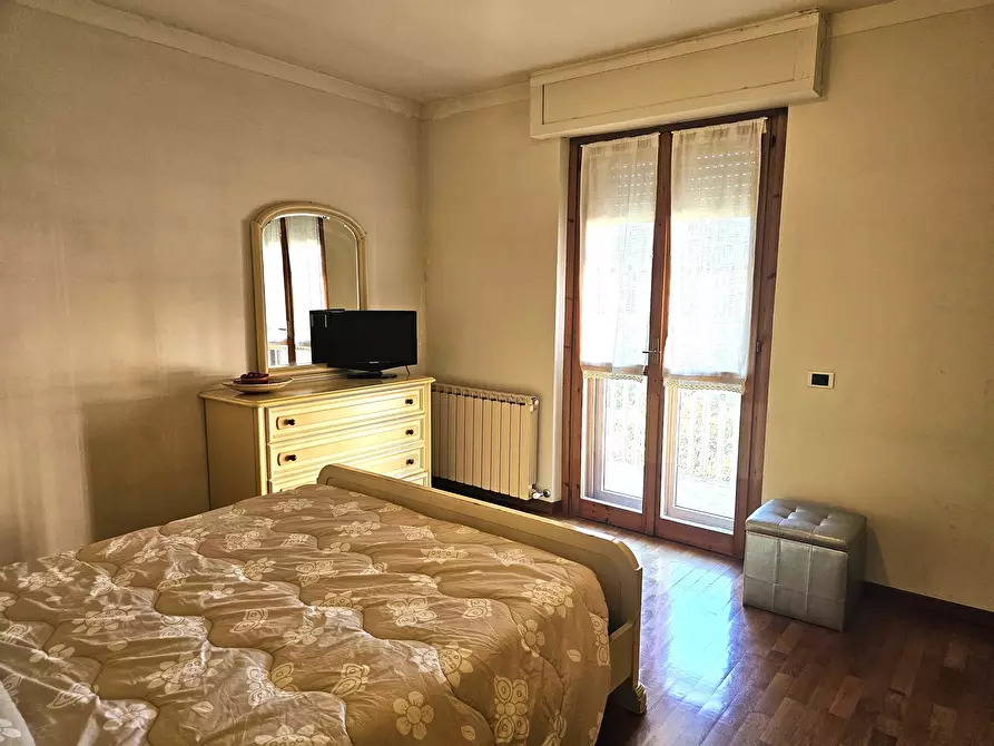 Immagine 14 di Pentalocale in vendita  in Via Ardigò a Perugia