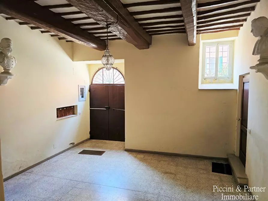 Immagine 60 di Pentalocale in vendita  in Via Imbriani 38 a Perugia