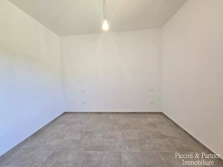 Immagine 25 di Rustico / casale in vendita  a Assisi