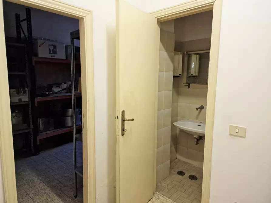 Immagine 36 di Albergo/B&B/Residence in vendita  in Via Po a Chianciano Terme