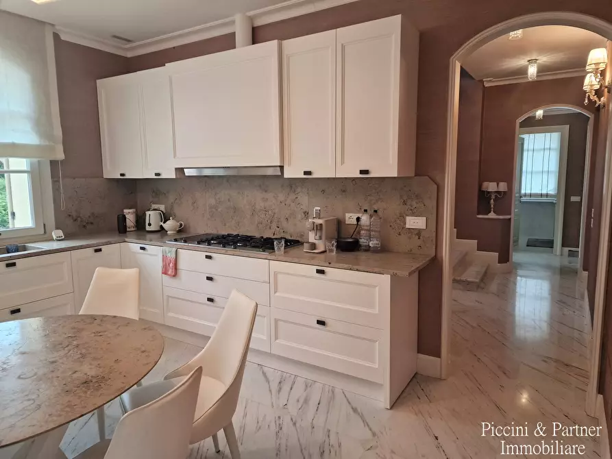 Immagine 25 di Villa in vendita  in Via Celincordia 2289 a Cesena