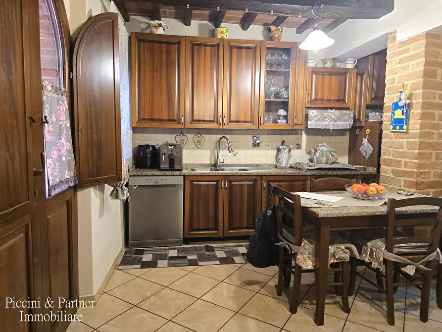 Immagine 7 di Porzione di casa in vendita  in Vocabolo I Cucchi 41 a Castiglione Del Lago