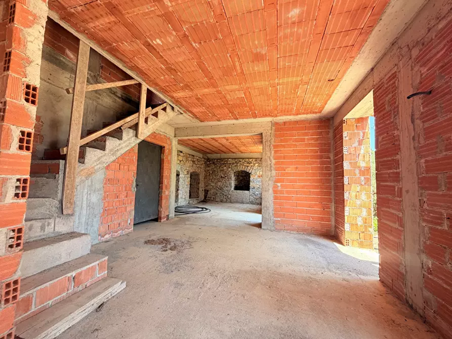Immagine 22 di Villa in vendita  in Strada Interpoderale Moltedo - Ciai 13 a Diano San Pietro