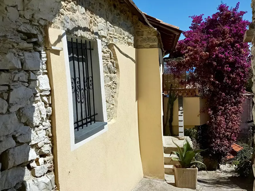 Immagine 33 di Rustico / casale in vendita  in via Glori 36 a Diano San Pietro