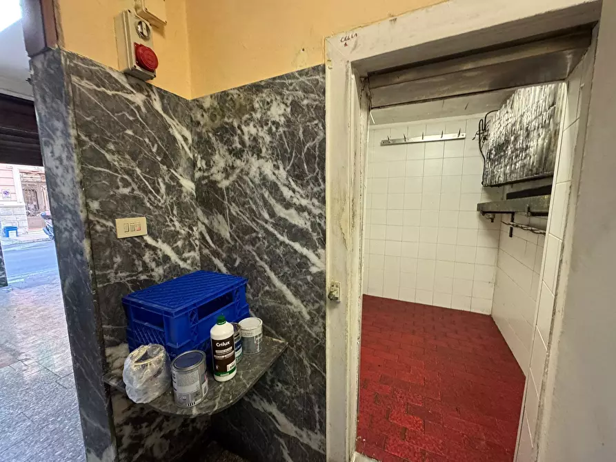 Immagine 18 di Locale commerciale in affitto  in Via Lamarmora 13 a San Remo