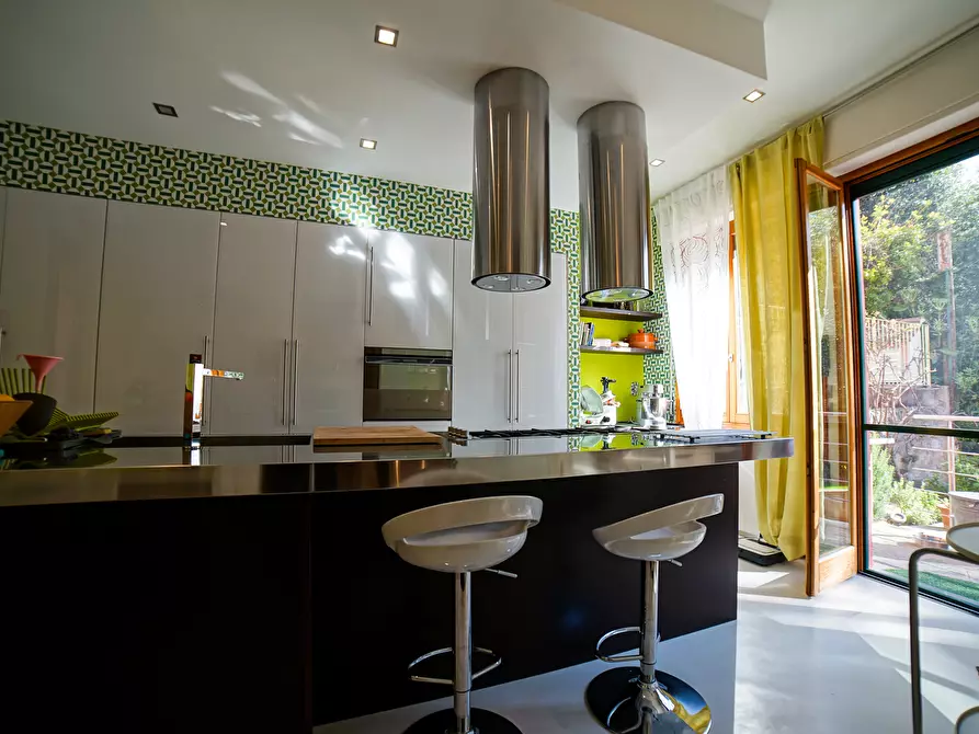 Immagine 16 di Villa in vendita  in Corso Giuseppe Mazzini 173 a San Remo