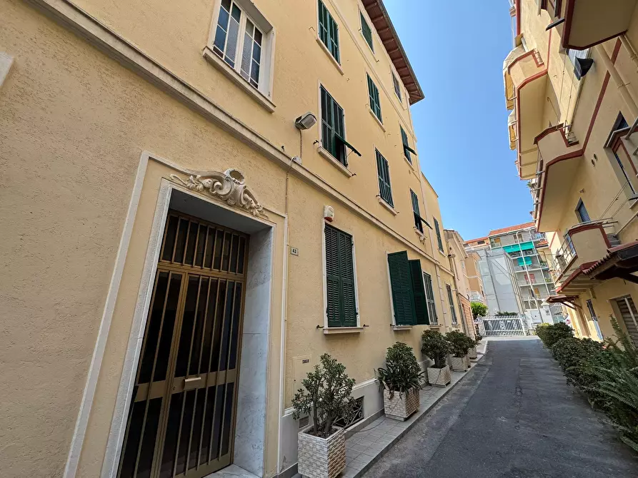 Immagine 28 di Bilocale in vendita  in Via G. Ansaldi 43 a San Remo