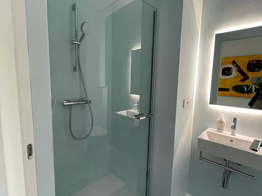 Immagine 22 di Trilocale in vendita  in Corso Giuseppe Mazzini 181 a San Remo