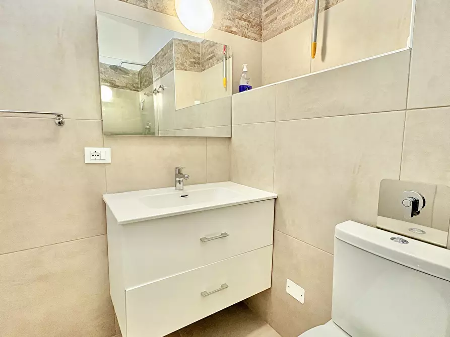 Immagine 15 di Monolocale in vendita  in Via Allavena a Riva Ligure