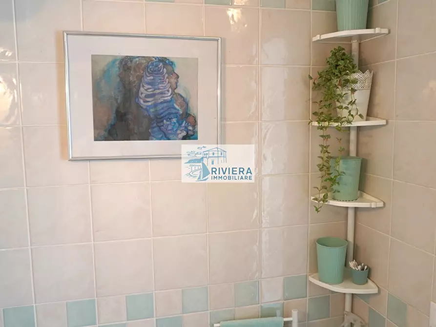 Immagine 37 di Bilocale in vendita  in Via Gianni Cozzi 1 a Santo Stefano Al Mare