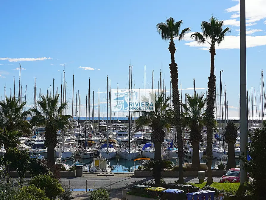 Immagine 15 di Bilocale in vendita  in Via Gianni Cozzi 1 a Santo Stefano Al Mare