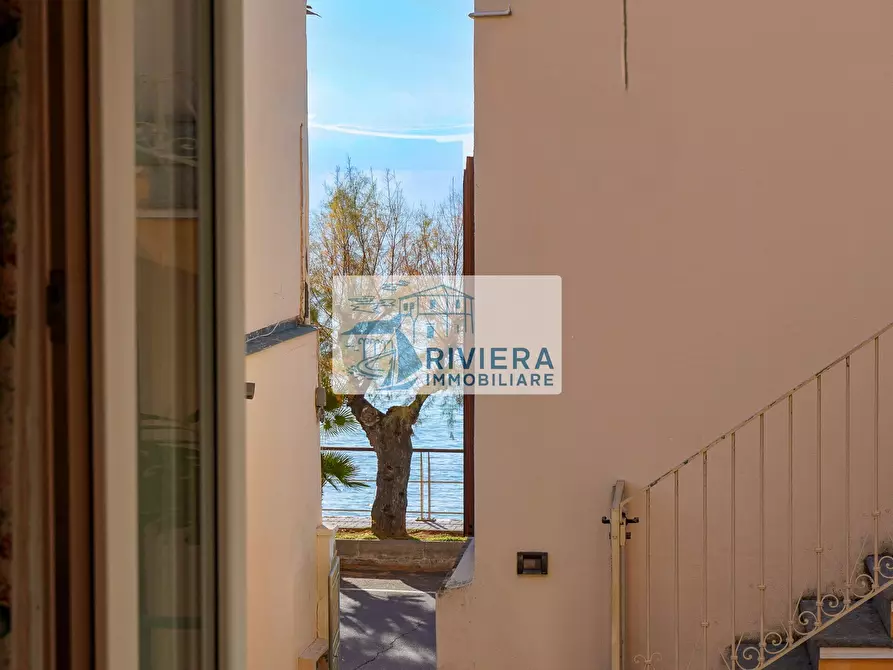 Immagine 51 di Appartamento in vendita  in Corso Villaregia a Riva Ligure
