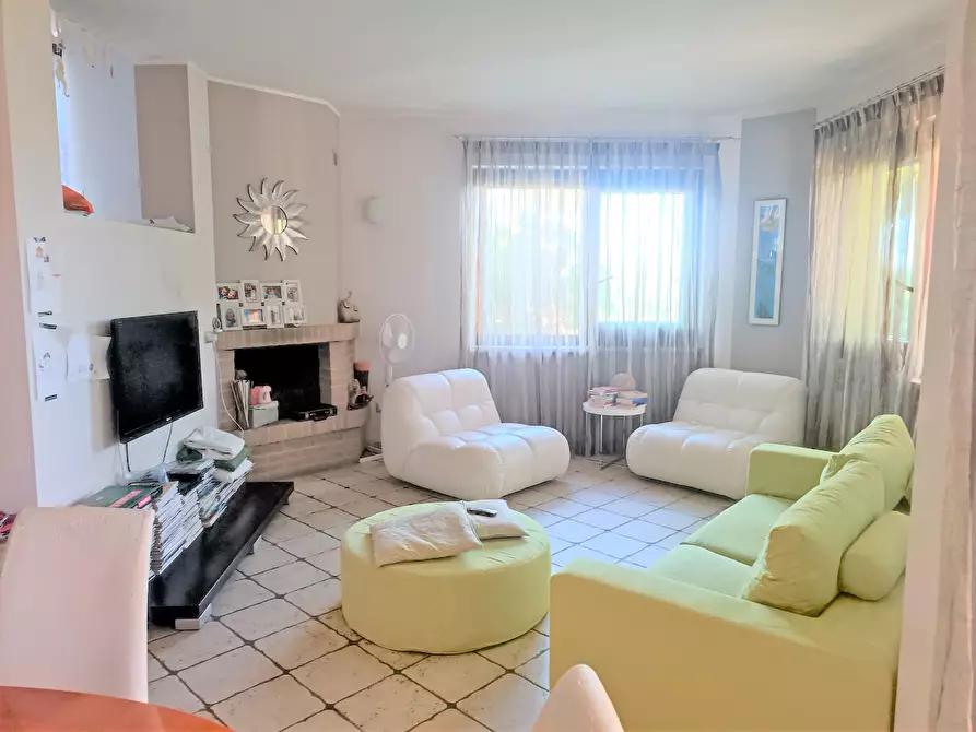 Immagine 6 di Villa in vendita  in Contrada Perazza a Rocca San Giovanni