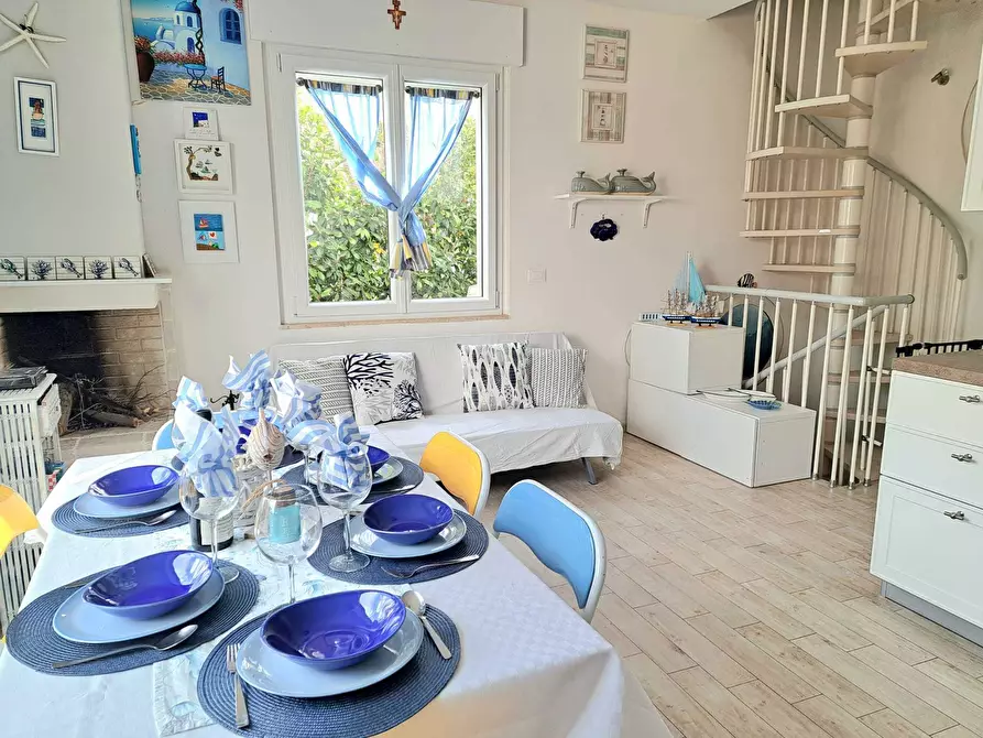 Immagine 10 di Villa in vendita  in Contrada Portelle 100 a San Vito Chietino